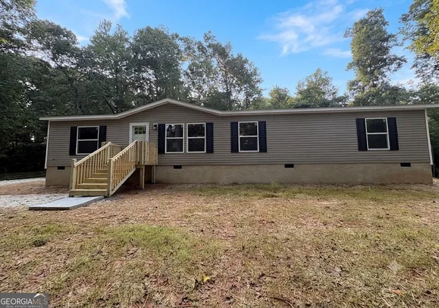 1st image of 1020 Neal Rd, Commerce, GA 30530 | MLS# 10762155