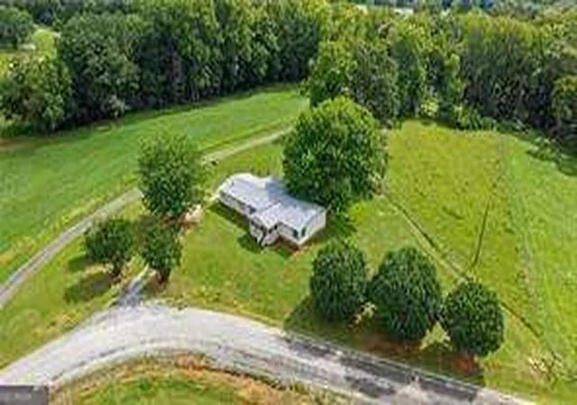 Homes for sale in Waco, GA | 40 Clackum Dr, Waco, GA 30182 | MLS# 10790388