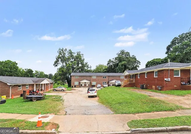 5th image of 22 Pratt St, Newnan, GA 30263 | MLS# 10805737