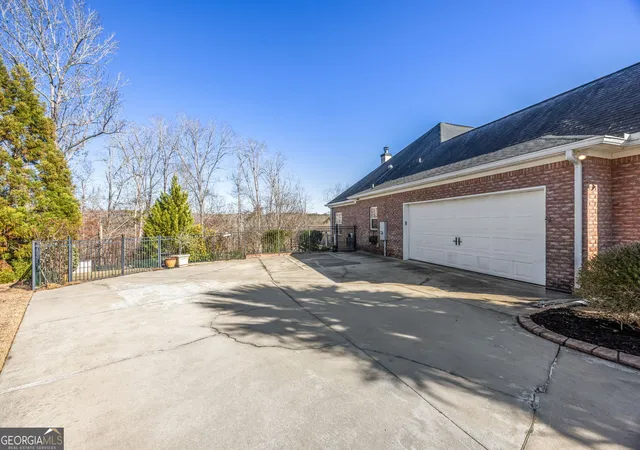 Photo 4 of Single family home for sale at 966 Woody Hl Cir, Evans, GA 30809 | MLS# 10810014 | Listing updated on 2026-09-16
