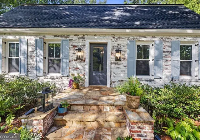 Photo 2 of Sale Pending at 1826 Forest Springs Ct, Dunwoody, GA 30338 | MLS# 10829436 | Listing updated on 2026-08-28