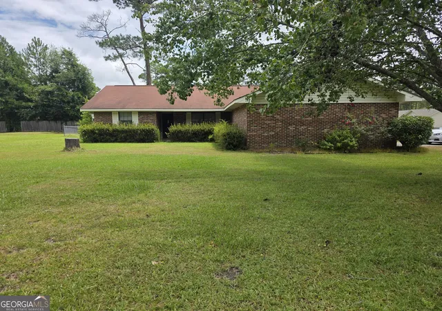 1st image of 227 Colonial Dr, Baxley, GA 31513 | MLS# 10826199