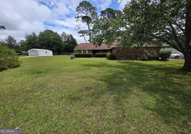 2nd image of 227 Colonial Dr, Baxley, GA 31513 | MLS# 10826199