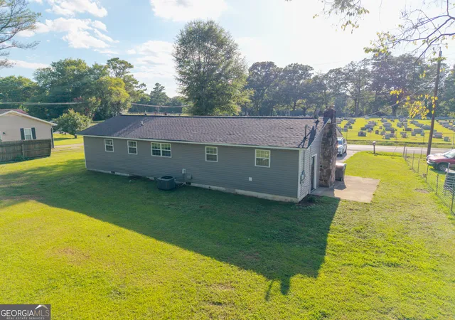 Photo 3 of Sale Pending at 187 Henderson St, Summerville, GA 30747 | MLS# 10802781 | Listing updated on 2026-09-16