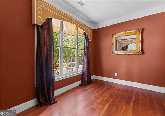 Photo 3 of Single family home for sale at 4000 Weatherford Cir, Alpharetta, GA 30009 | MLS# 10792299 | Listing updated on 2026-07-05