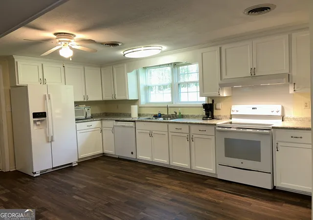 Photo 4 of Sale Pending at 205 22 W Hwy, Milledgeville, GA 31061 | MLS# 10634991 | Listing updated on 2026-09-11