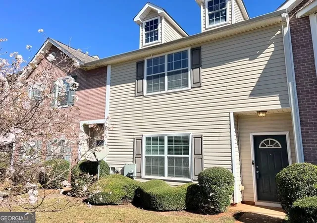 Townhouse for sale at 813 Commerce Blvd, Riverdale, GA 30296 | MLS# 10879466