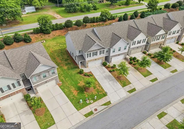 Photo 2 of Townhouse for sale at 3645 Prospect Point Dr, Oakwood, GA 30566 | MLS# 10800654 | Listing updated on 2026-08-21