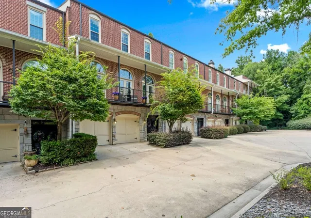 1st image of 5512 Glenridge Dr #K, Sandy Springs, GA 30342 | MLS# 10812538
