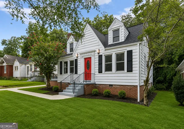 Photo 1 of Single family home for sale at 1553 Sylvan Rd Sw, Atlanta, GA 30310 | MLS# 10801340 | Listing updated on 2026-09-07