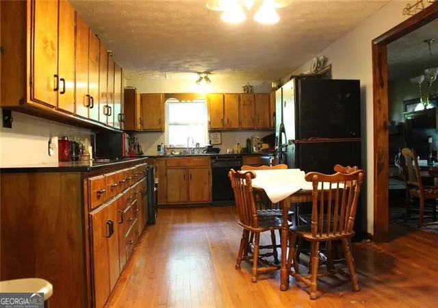 5th image of 1437 Tugaloo Dr Ne, Brookhaven, GA 30319 | MLS# 10825609