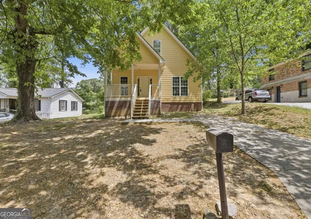 Photo 2 of Single family home for sale at 845 Mildred Pl Nw, Atlanta, GA 30318 | MLS# 10826666 | Listing updated on 2026-08-29