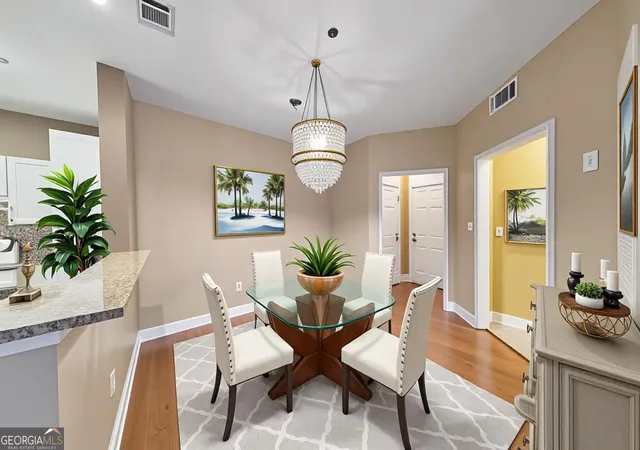 4th image of 1002 Vinings Forest Ln Se #10, Smyrna, GA 30080 | MLS# 10721703