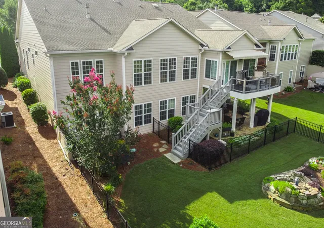Photo 4 of Sale Pending at 6417 Hickory Springs Cir, Hoschton, GA 30548 | MLS# 10785568 | Listing updated on 2026-08-06