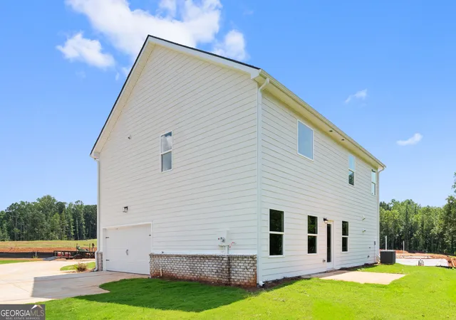 Photo 3 of Single family home for sale at 8196 Riverchase Dr, Palmetto, GA 30268 | MLS# 10819872 | Listing updated on 2026-10-04
