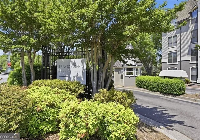 2nd image of 2657 Lenox Rd Ne, Atlanta, GA 30324