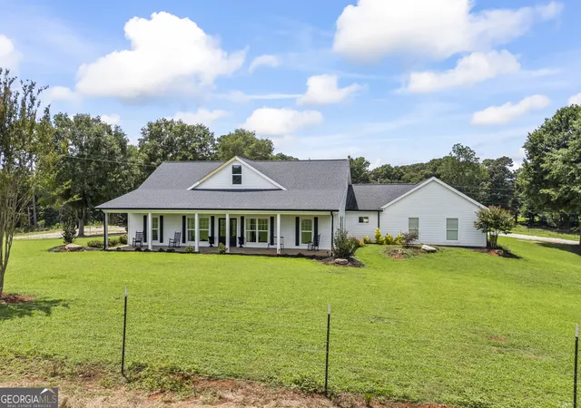 1st image of 4926 Elberton Hwy, Hartwell, GA 30643 | MLS# 10755269
