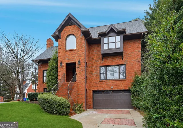 Photo 2 of Single family home for sale at 2441 Kings Ct Ne, Atlanta, GA 30345 | MLS# 10826733 | Listing updated on 2026-08-29