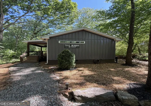 Homes for sale in Mount Airy, GA | 110 Cody Rd, Mount Airy, GA 30563 | MLS# 10768825