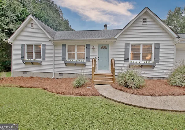 2nd image of 41 Mount Carmel Rd, Senoia, GA 30276 | MLS# 10816079