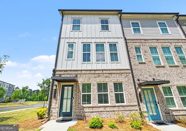1st image of 1000 Taylor Ct, Acworth, GA 30102 | MLS# 10759176