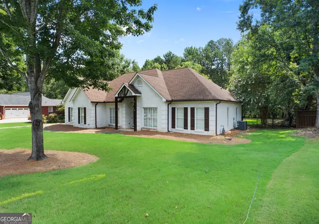 3rd image of 178 Ashley Dr, Mcdonough, GA 30252 | MLS# 10803681