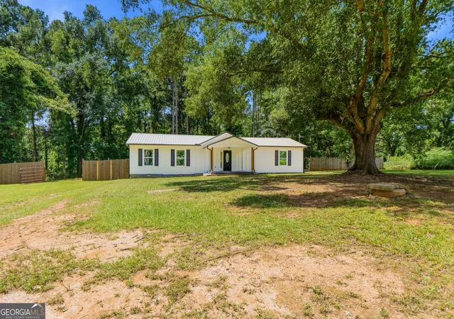 2nd image of 900 Swint Rd, Griffin, GA 30224 | MLS# 10827000