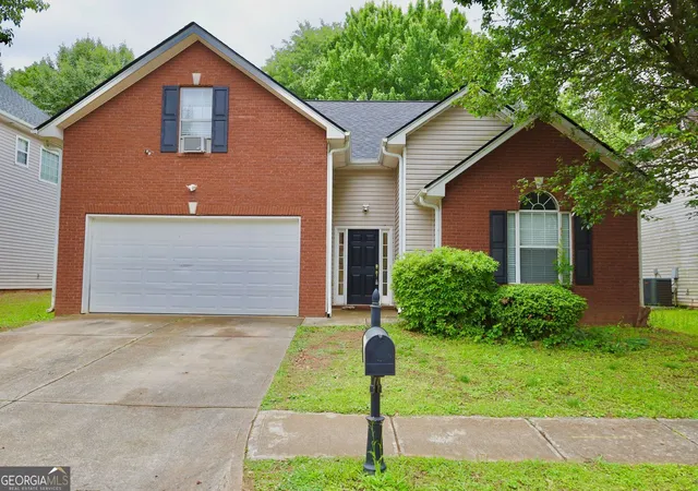 Photo 1 of Single family home for sale at 876 Ashton Oak Cir, Stone Mountain, GA 30083 | MLS# 10757629 | Listing updated on 2026-09-04