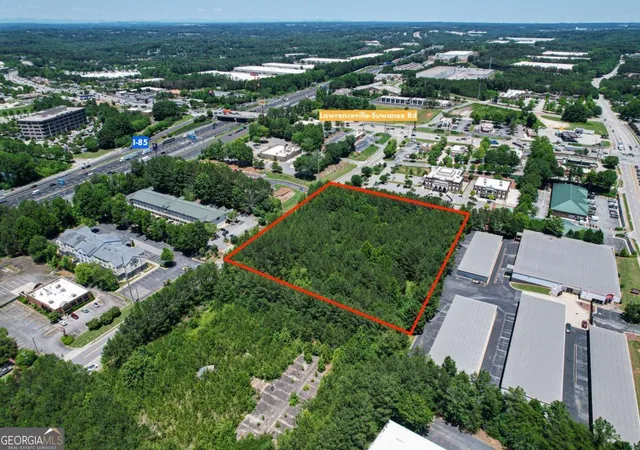 3rd image of 90 Celebration Dr, Suwanee, GA 30024 | MLS# 10781580