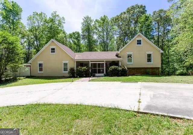 Photo 1 of Single family home for sale at 4854 Ivey Ln, Douglasville, GA 30135 | MLS# 10738520 | Listing updated on 2026-08-14