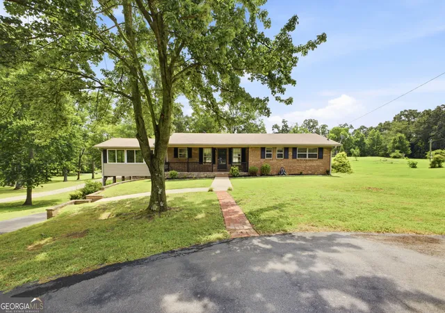 2nd image of 379 Hunt Rd Nw, Calhoun, GA 30701 | MLS# 10797080