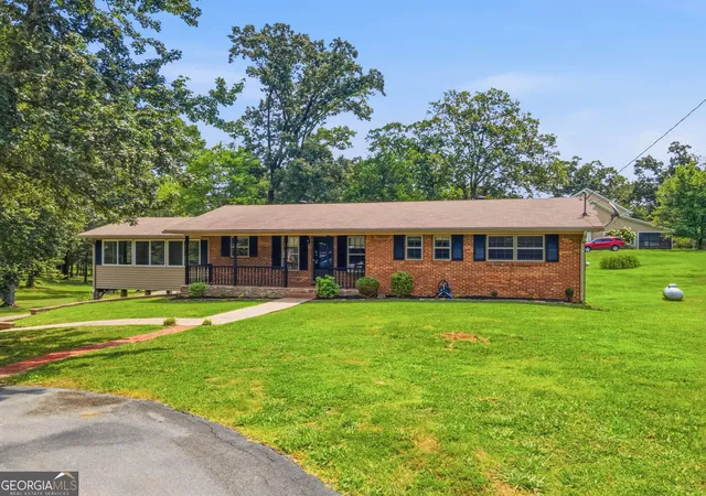 3rd image of 379 Hunt Rd Nw, Calhoun, GA 30701 | MLS# 10797080