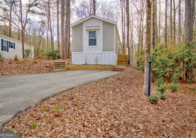 Photo 4 of Manufactured home for sale at 83 Fernwood Dr, Fayetteville, GA 30214 | MLS# 10832061 | Listing updated on 2026-09-07