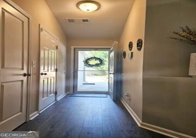 Photo 2 of Single family home for sale at 7015 Parkside Ct, Austell, GA 30106 | MLS# 10828611 | Listing updated on 2026-09-28
