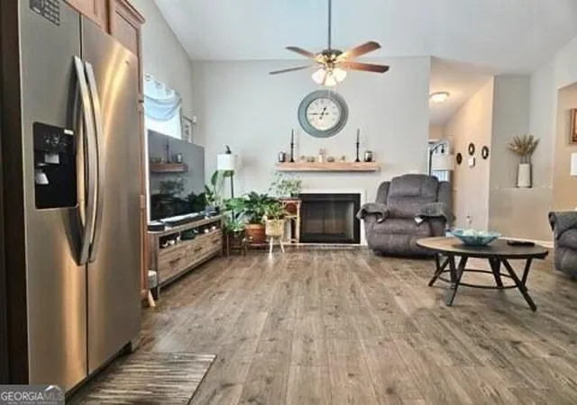 Photo 4 of Single family home for sale at 7015 Parkside Ct, Austell, GA 30106 | MLS# 10828611 | Listing updated on 2026-09-28