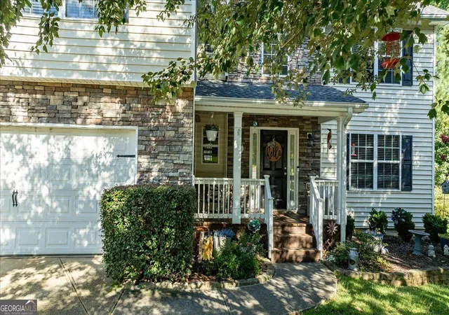 Photo 2 of Single family home for sale at 621 Wellington Ln, Monroe, GA 30655 | MLS# 10830841 | Listing updated on 2026-10-05