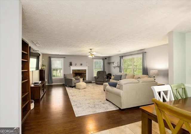 Photo 4 of Single family home for sale at 621 Wellington Ln, Monroe, GA 30655 | MLS# 10830841 | Listing updated on 2026-10-05