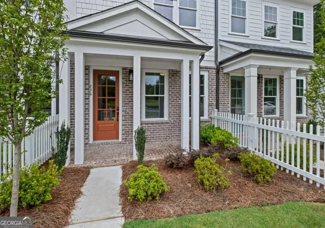 Photo 4 of Townhouse for sale at 236 Village Overlook #L3, Canton, GA 30114 | MLS# 10815696 | Listing updated on 2026-09-11