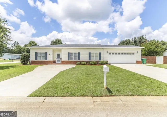 Photo 1 of Sale Pending at 201 Bradford Dr, Byron, GA 31008 | MLS# 10811755 | Listing updated on 2026-09-07