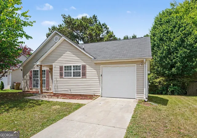 Photo 3 of Single family home for sale at 187 Inverness Dr, Jonesboro, GA 30238 | MLS# 10770471 | Listing updated on 2026-09-13