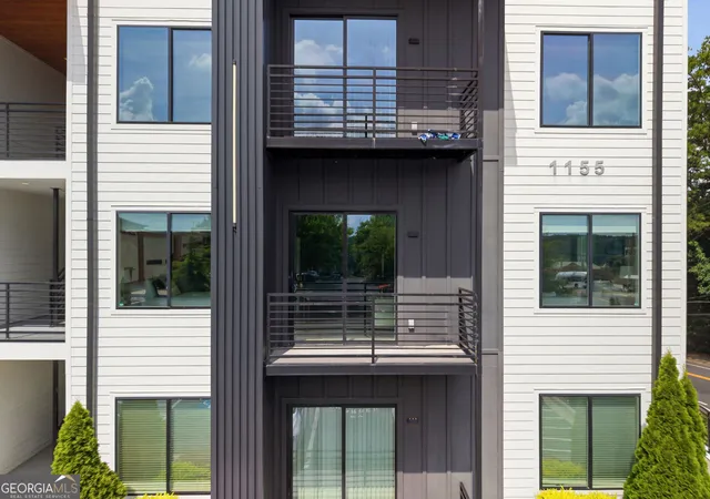 Listing Photo 1 - Condo for sale in building located at 1155 Custer Ave Se, Atlanta, GA 30316 - Unit #201