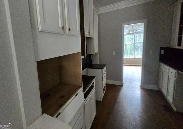 Photo 4 of Sale Pending at 4119 Waits Ave Sw, Atlanta, GA 30331 | MLS# 10632668 | Listing updated on 2026-08-20