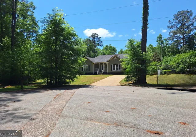Homes for sale in Lafayette, AL | 806 Springfield Cir, Lafayette, AL 36862 | MLS# 10758722