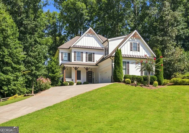 Photo 2 of Single family home for sale at 5915 Christian Marie Ct, Cumming, GA 30041 | MLS# 10835614 | Listing updated on 2026-09-24