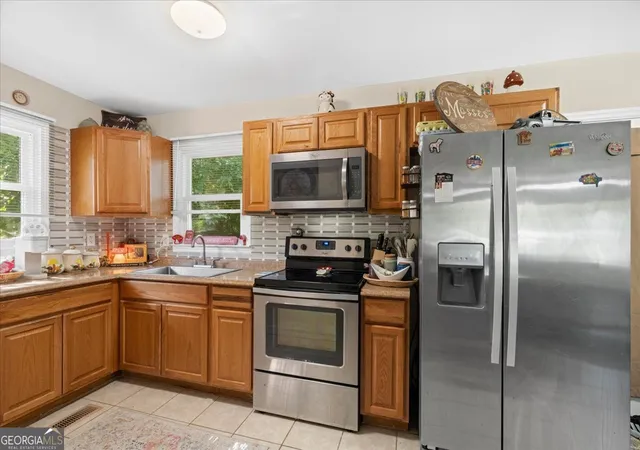 4th image of 179 N Whitfield Dr Ne, Dalton, GA 30721 | MLS# 10793864