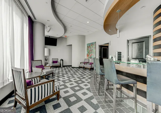 2nd image of 3338 Peachtree Rd Ne, Atlanta, GA 30326