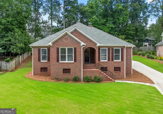 Homes for sale in Marietta, GA | 603 Fairway Ct, Marietta, GA 30068 | MLS# 10792733