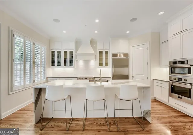 Photo 3 of Sale Pending at 58 Sheridan Dr #7, Atlanta, GA 30305 | MLS# 10785401 | Listing updated on 2026-10-27