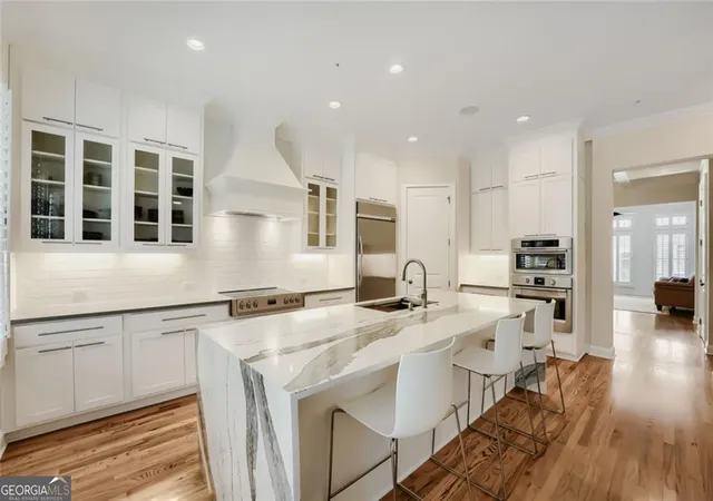 Photo 4 of Sale Pending at 58 Sheridan Dr #7, Atlanta, GA 30305 | MLS# 10785401 | Listing updated on 2026-10-27