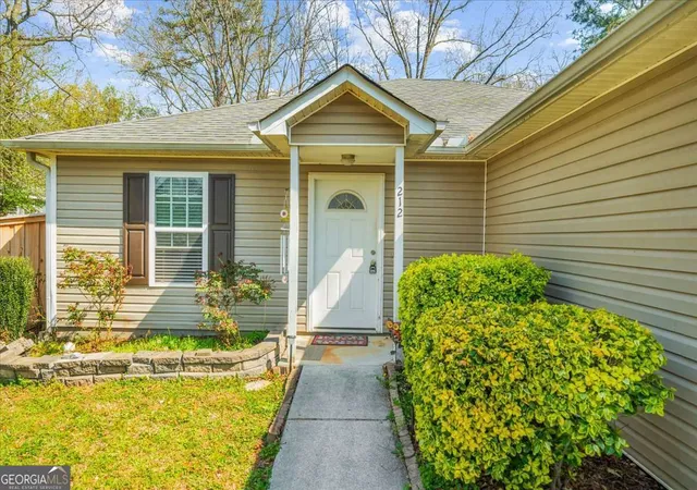 Photo 4 of Sale Pending at 212 Whispering Pine Cir Ne, White, GA 30184 | MLS# 10715403 | Listing updated on 2026-10-10